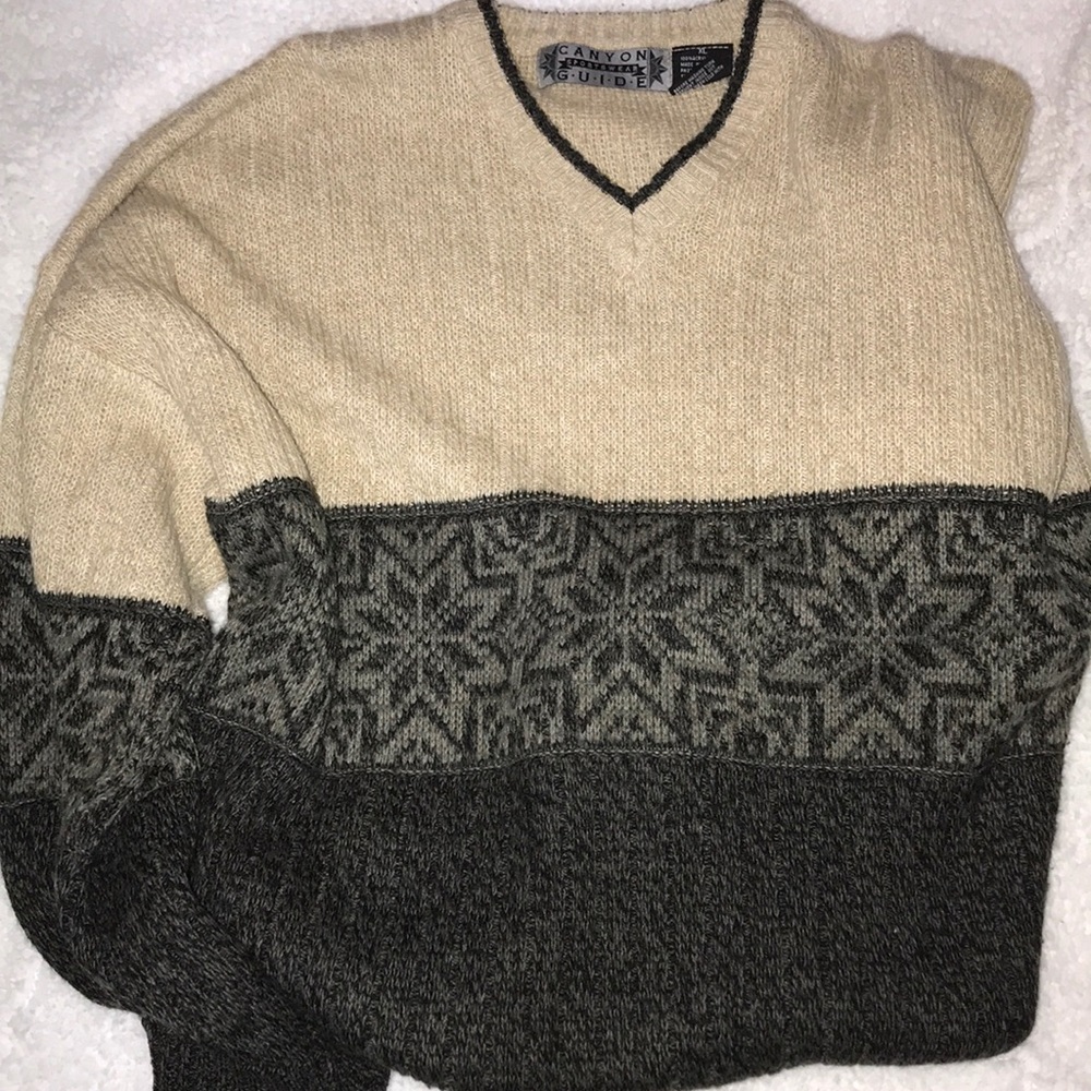 sweater - Picture 2 of 2